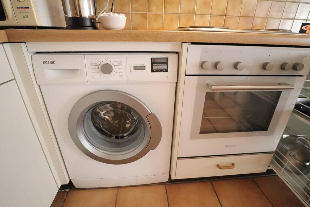 Comfortable, Very Well Located Between Train Station And Lake! 로잔 외부 사진
